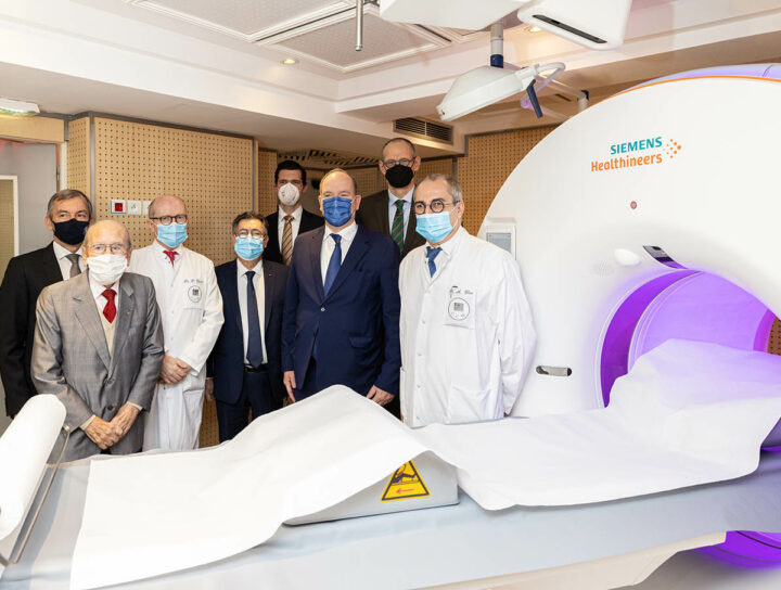 Inauguration au centre cardio-thoracique du scanner à comptage photonique Naeotom Alpha en présence de S.A.S. le Prince Albert II