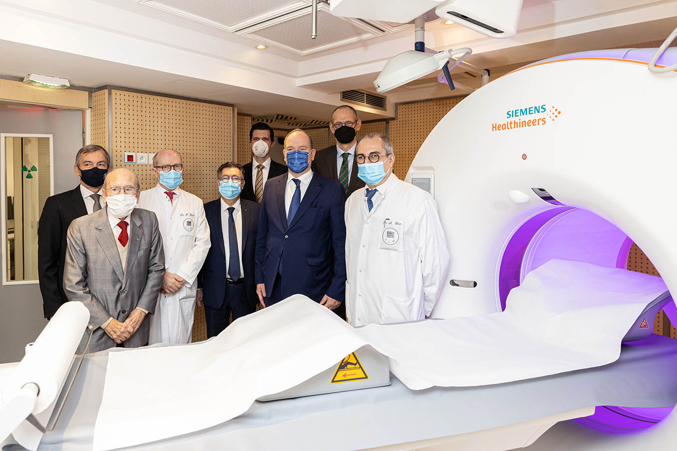 Inauguration au centre cardio-thoracique du scanner à comptage photonique Naeotom Alpha en présence de S.A.S. le Prince Albert II