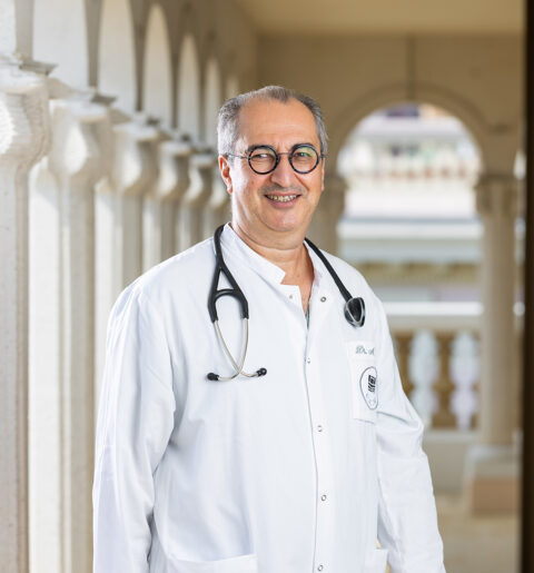 Dr Armand Eker, Responsable Médical, Chirurgien thoracique et cardio-vasculaire