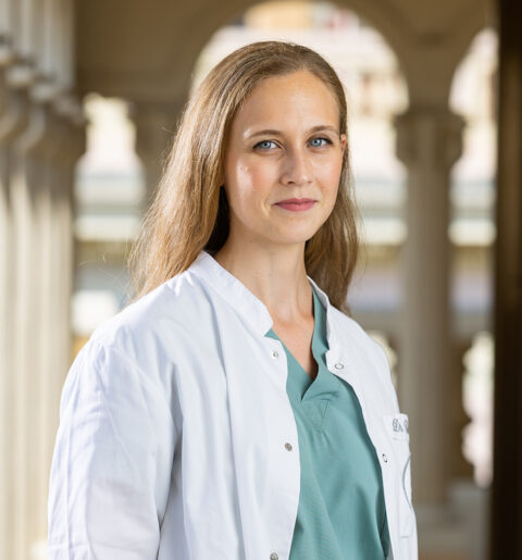 Docteur Catherine Binet, anesthésiste-réanimateur au centre cardio-thoracique de monaco