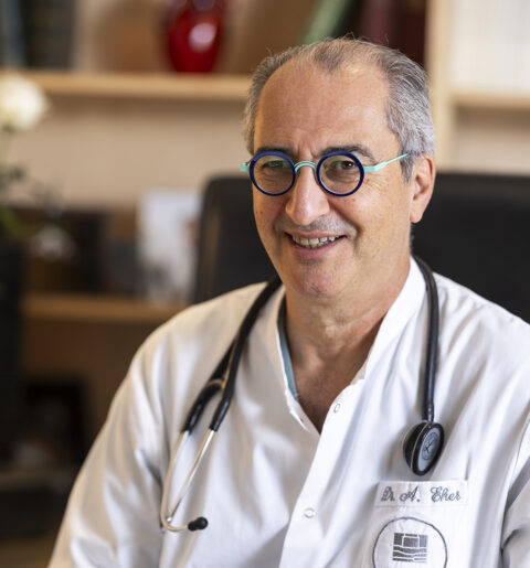 Dr Armand Eker, Responsable Médical, Chirurgien thoracique et cardio-vasculaire